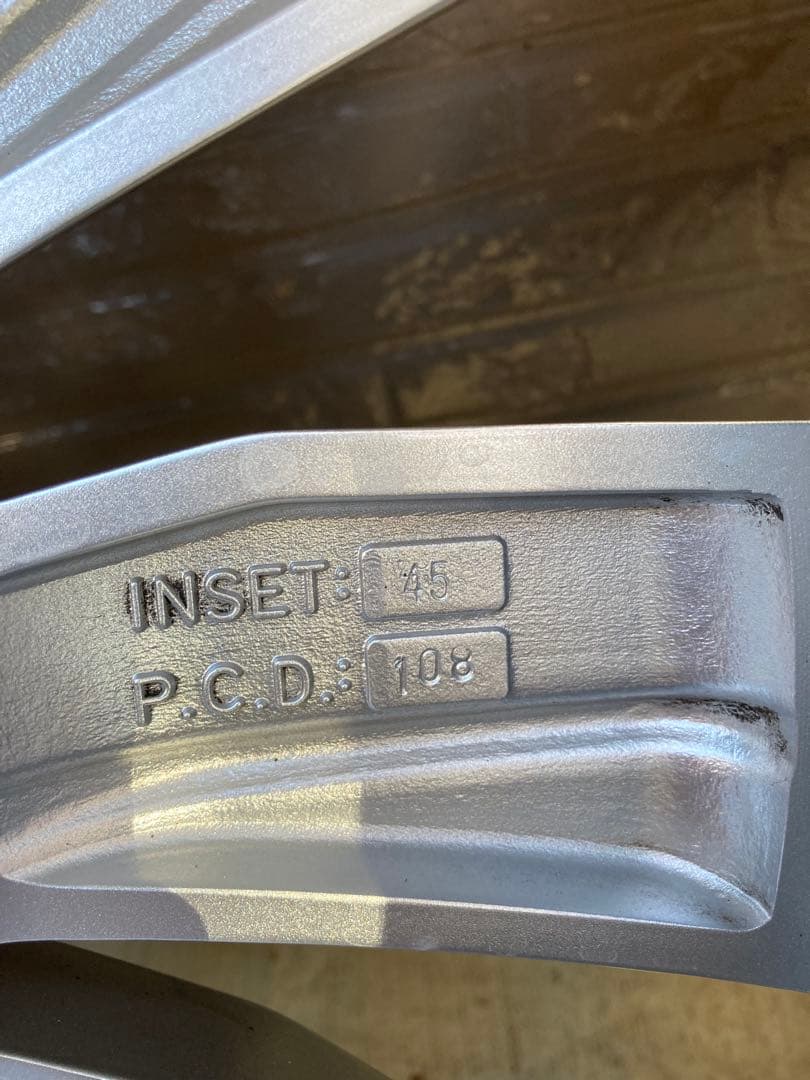 【2023年製バリ溝】スタッドレス シトロエンC5エアクロス プジョー 5008