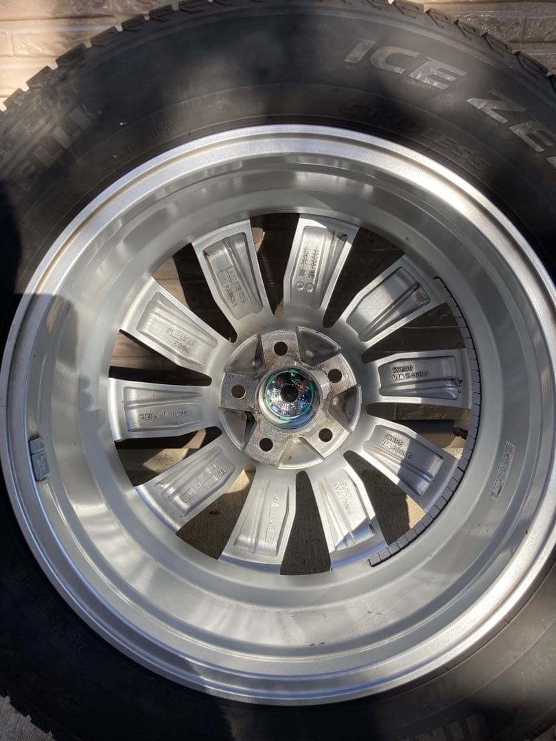 【2023年製バリ溝】スタッドレス シトロエンC5エアクロス プジョー 5008