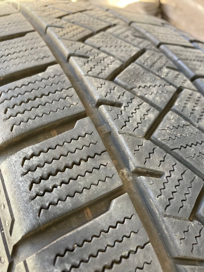 【2023年製バリ溝】スタッドレス シトロエンC5エアクロス プジョー 5008