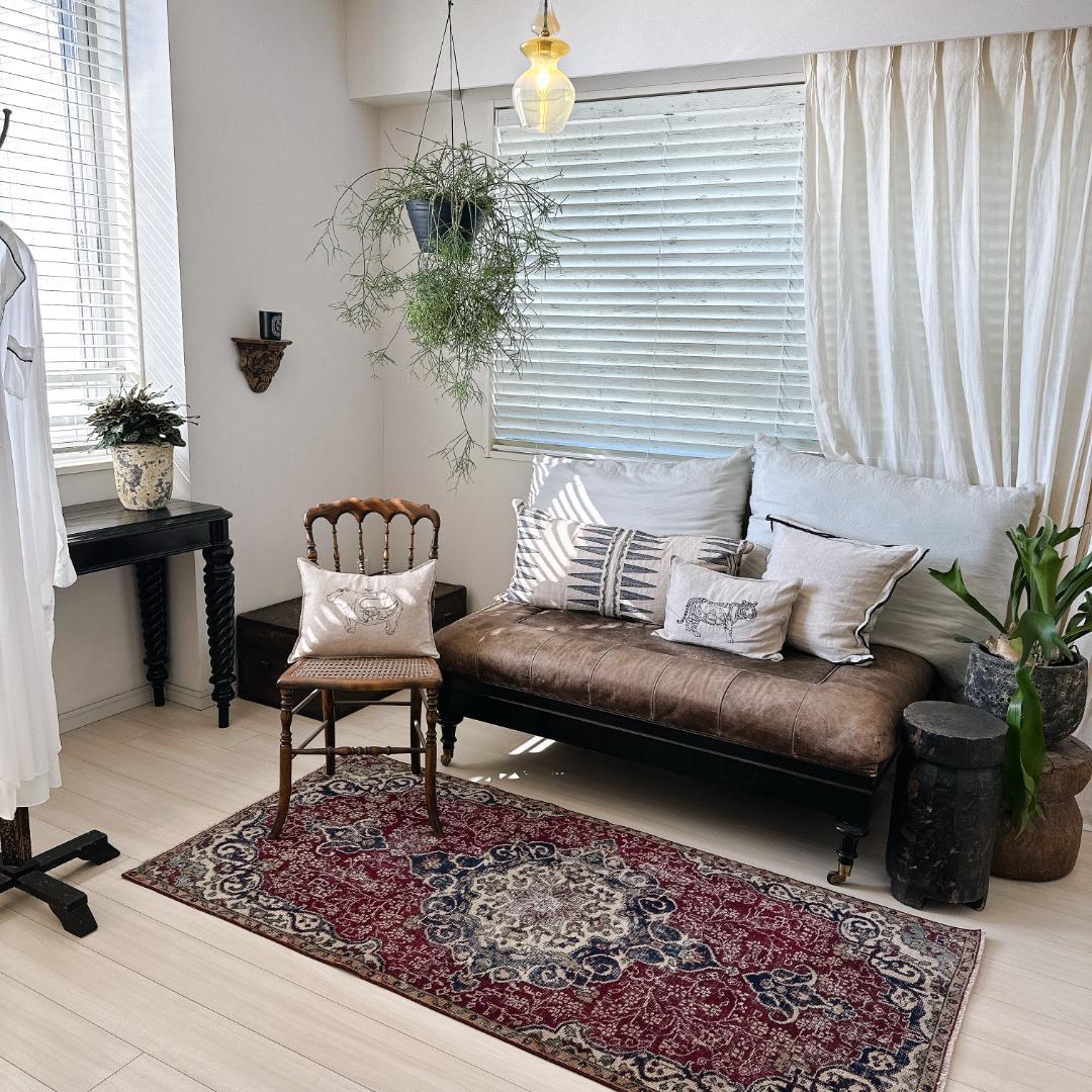 トルコ ヴィンテージラグ A132 レア レッド ネイビー ペールブルー