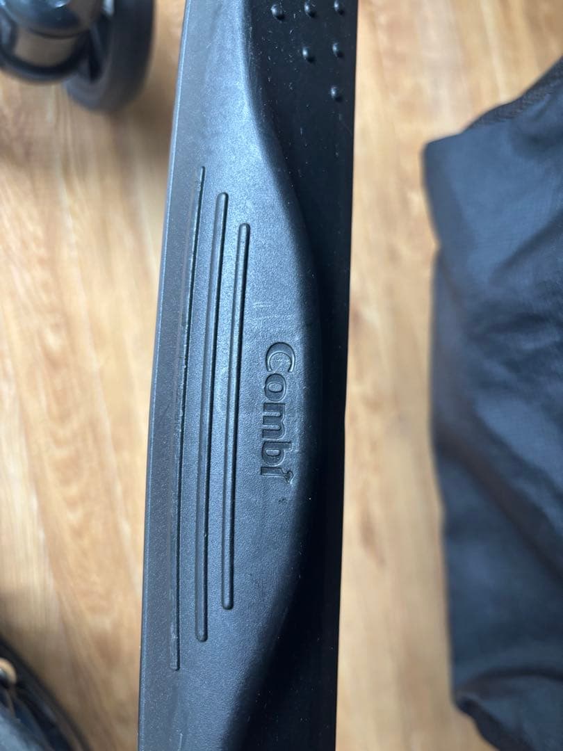 【美品】Combi メチャカルハンディ　オート4キャス　compact