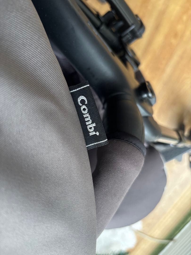 【美品】Combi メチャカルハンディ　オート4キャス　compact