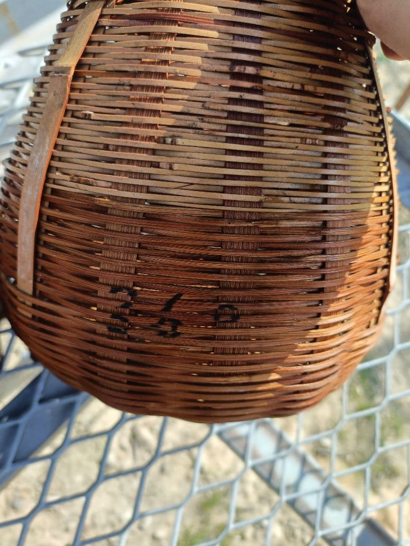 昭和レトロ 竹製 魚籠（びく） 腰籠 網付き 釣り道具 古道具ビンテージ