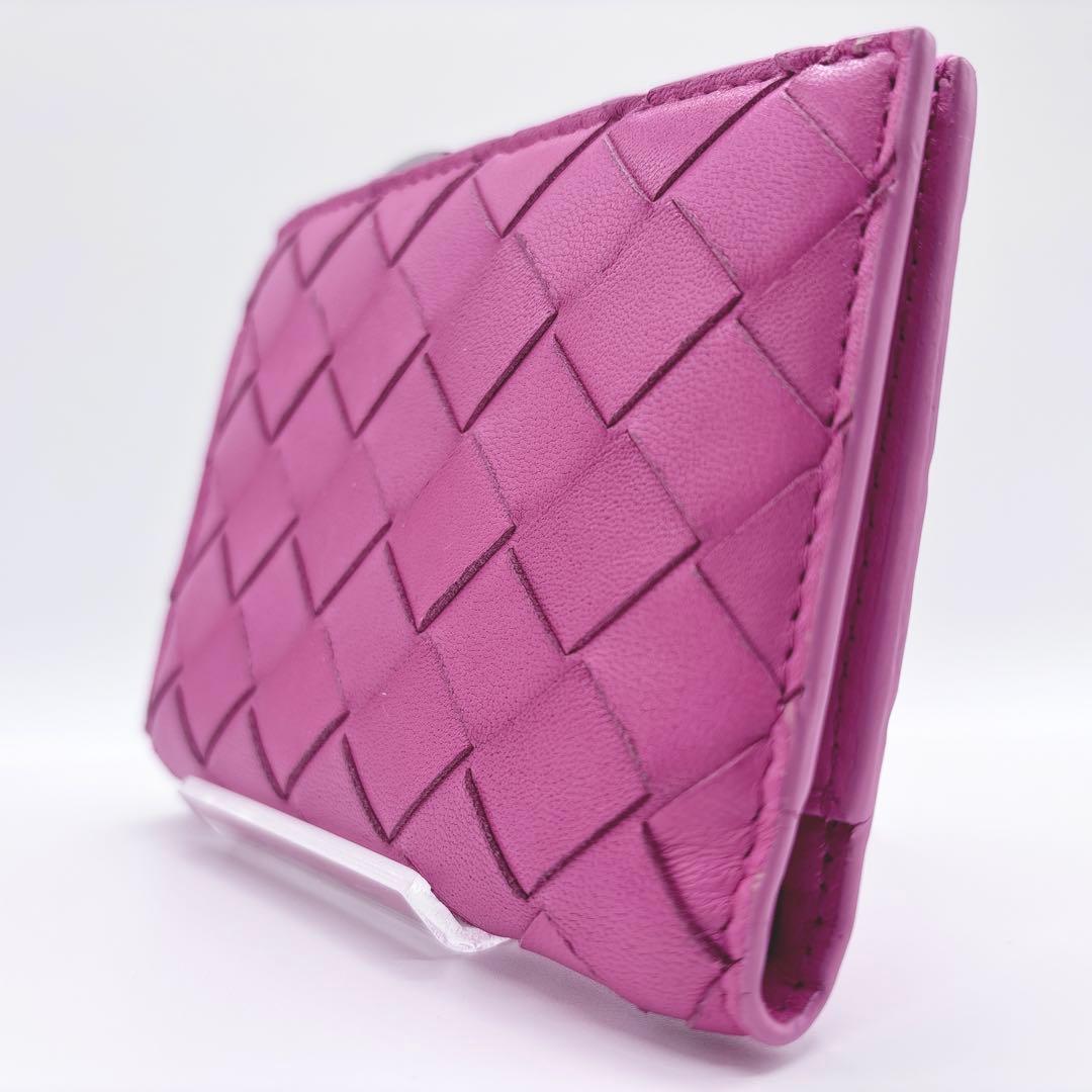 現行✨️ボッテガヴェネタ イントレチャート スモール 二つ折りウォレット ピンク