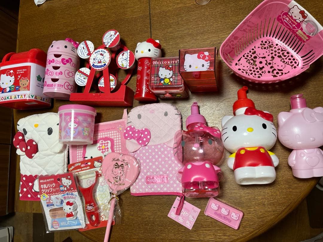 キティ　レトロ　小物入れ　マスキング　ゴミ箱　ミトン　ポンプボトル　収納