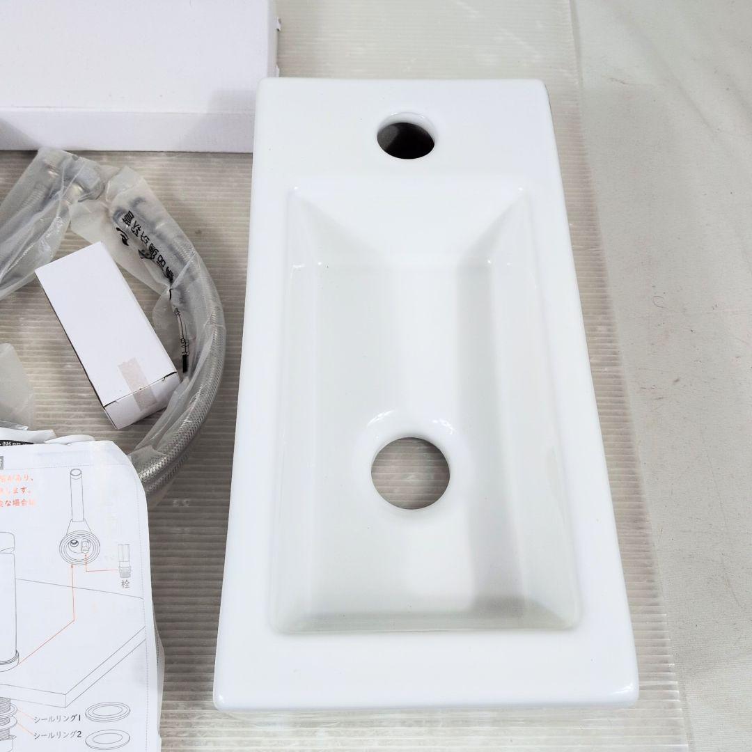 【未施工】ジョモウン　陶器製　壁付手洗器（水栓金具付き）