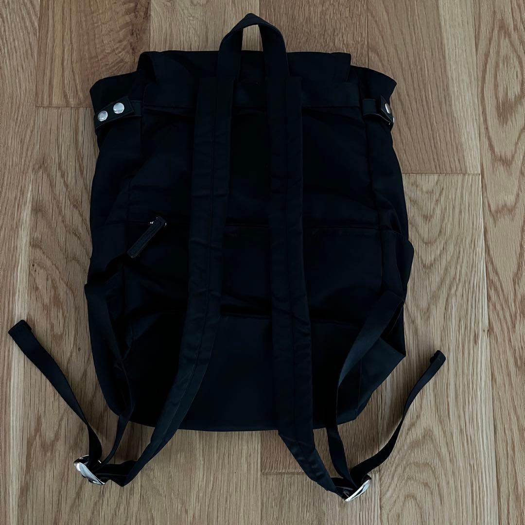 美品★ Y'SACCS イザック リュック ナイロン×牛革 ブラック 通勤 通学