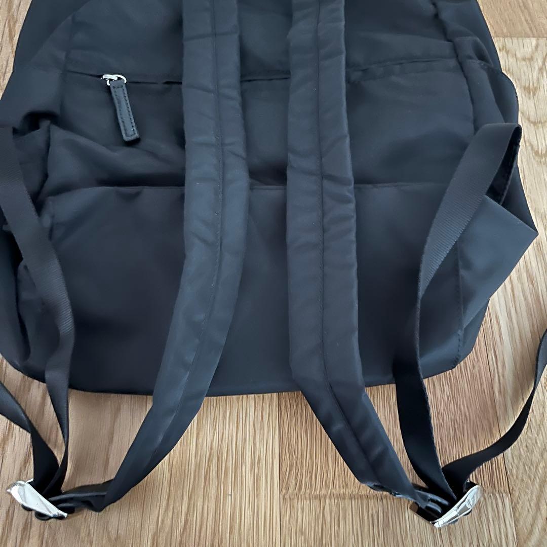 美品★ Y'SACCS イザック リュック ナイロン×牛革 ブラック 通勤 通学