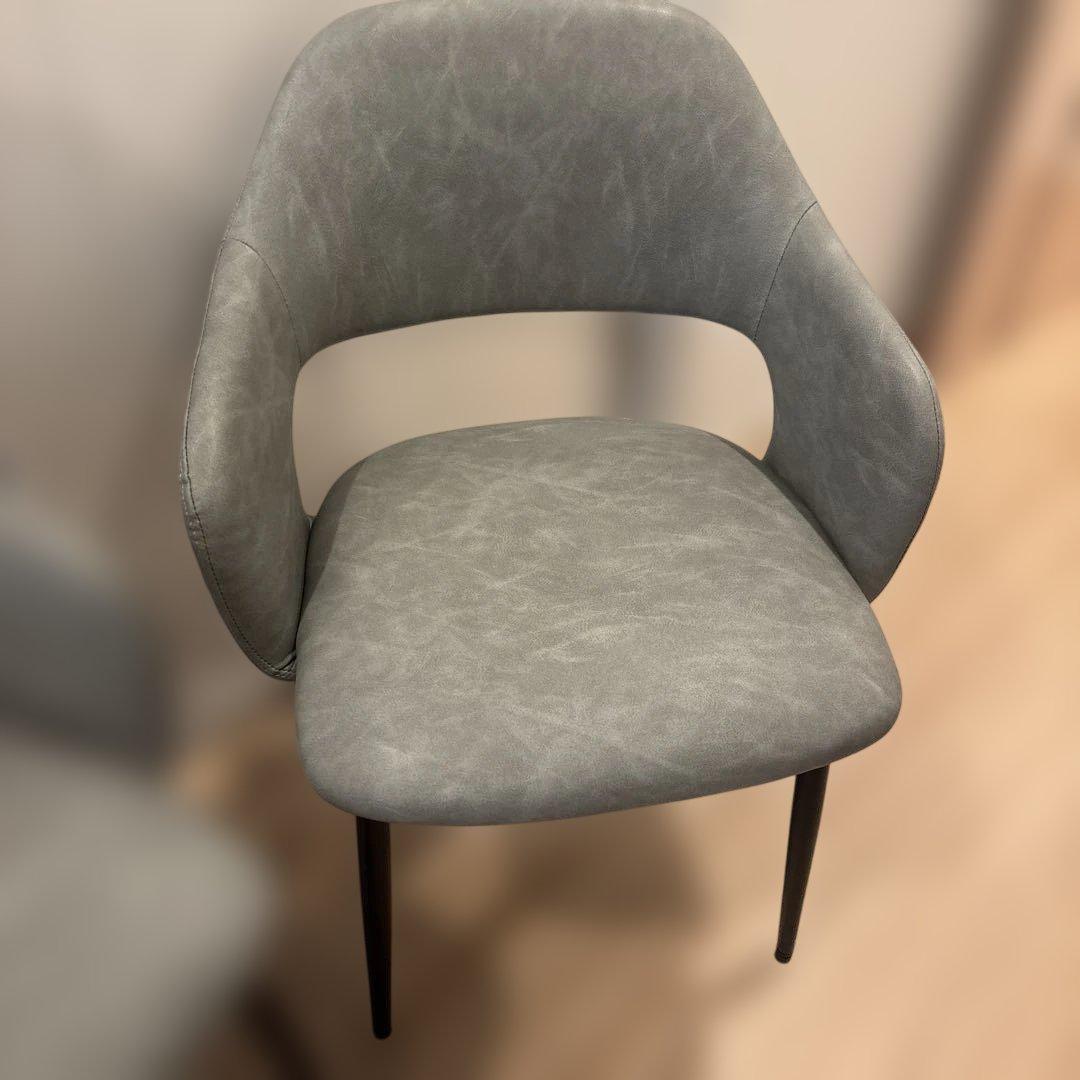 グレー アーム付きダイニングチェア