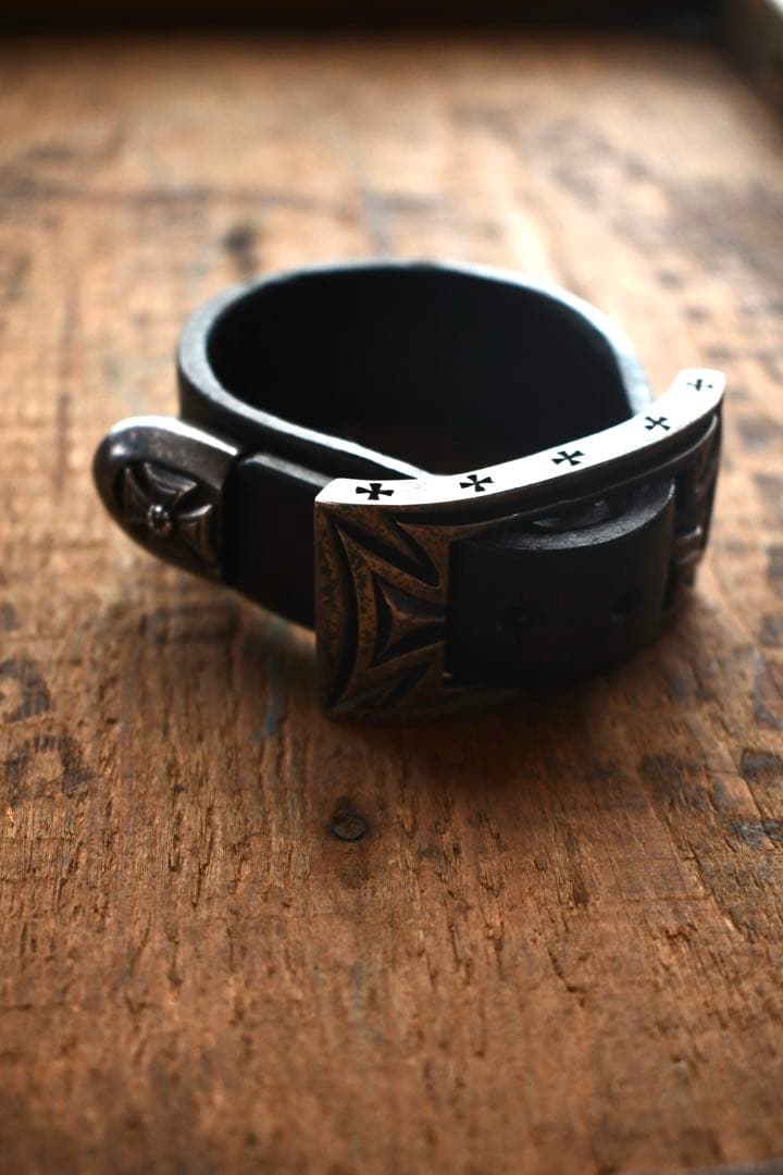 Silver smiths レザーブレスレット　jun uezono guidi