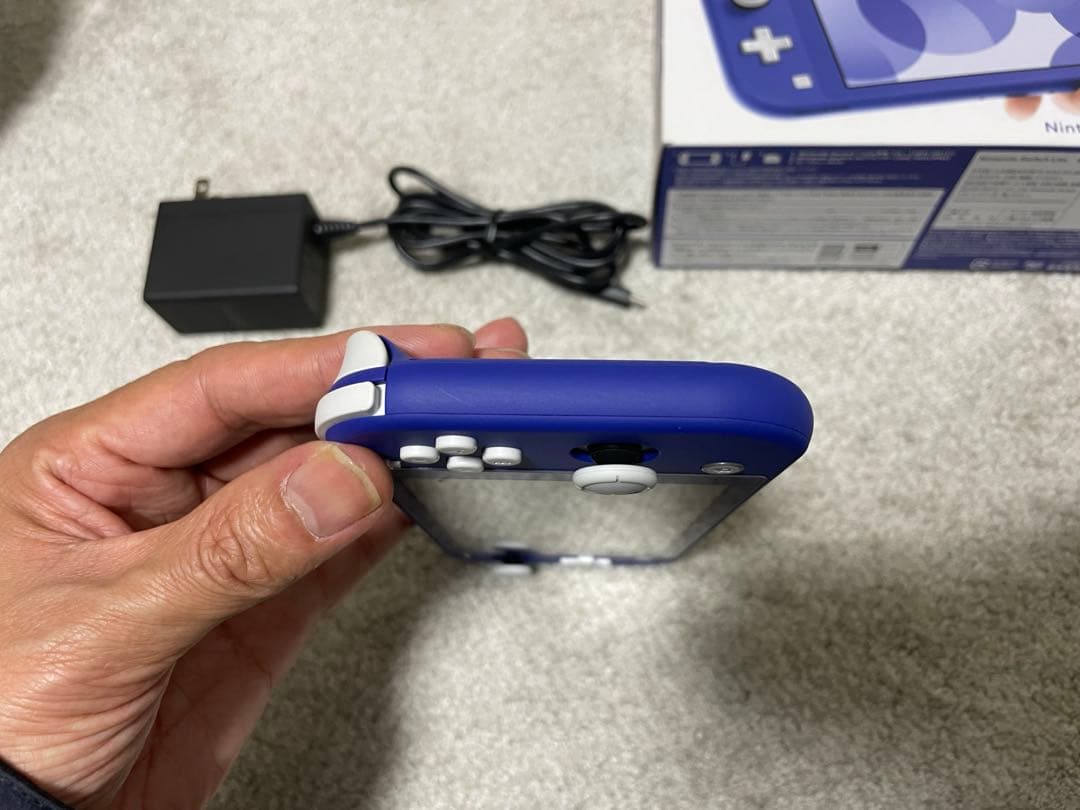 L*s様 Nintendo Switch lite ブルー　ニンテンドー　スイッ