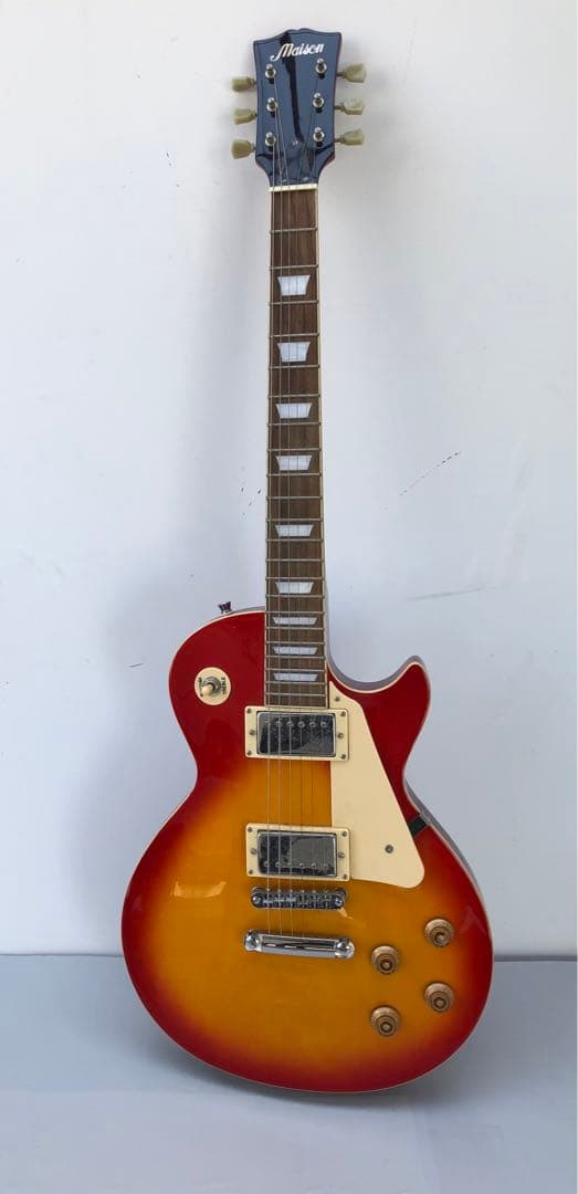 Maison レスポールタイプ　エレキギター(D183)