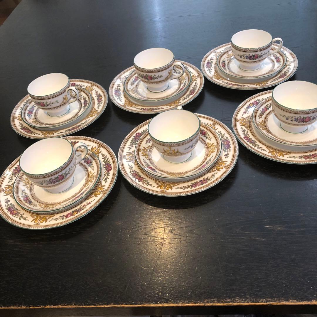 最終値下げ‼️激安‼️ウェッジウッドコロンビアエナメル トリオ６客セット