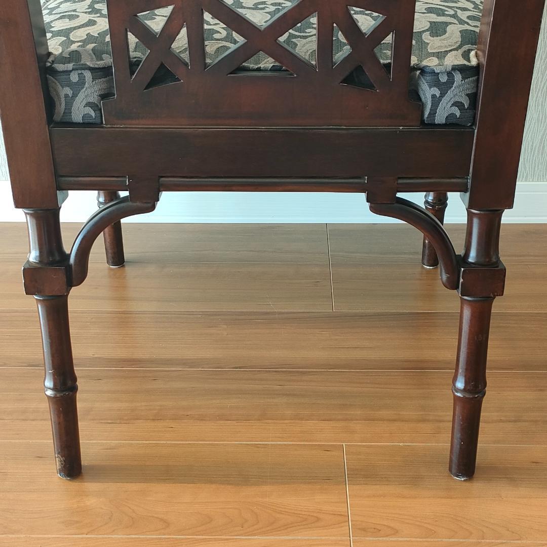 シノワズリ　ヴィンテージチェア　透かし彫り　リビングチェア①