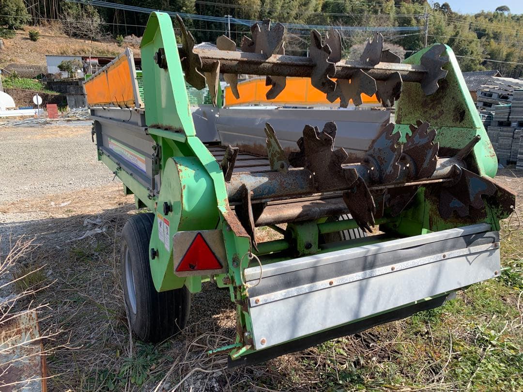 マニュアスプレッダ　牽引 肥料散布　TMS2090　IHIスター