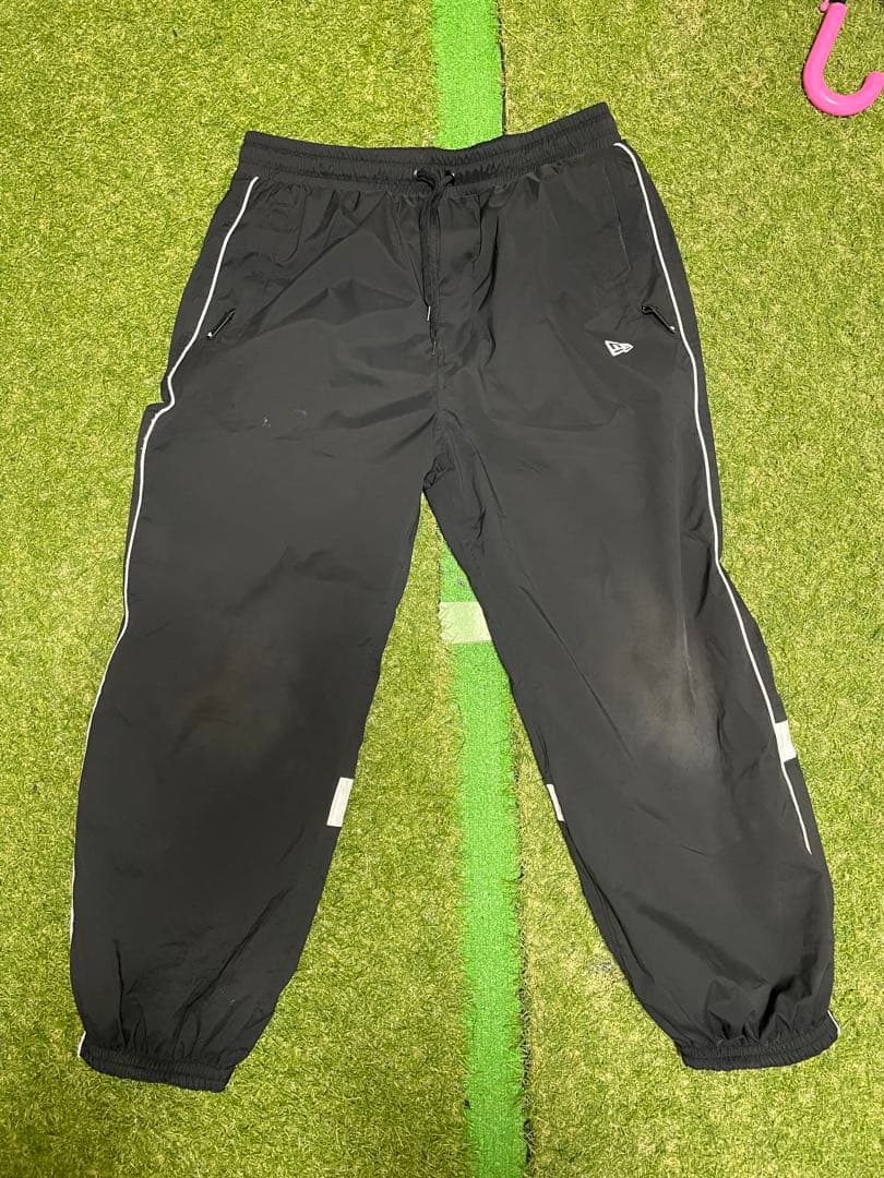 格安！2024-2025モデル　ニューエラ スノーボードパンツ 人気モデル 黒