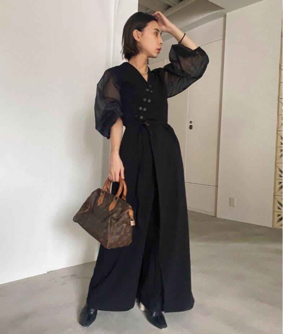 8/31までの期間限定sale‼️【美品】AMERI ダブルボタンロンパース