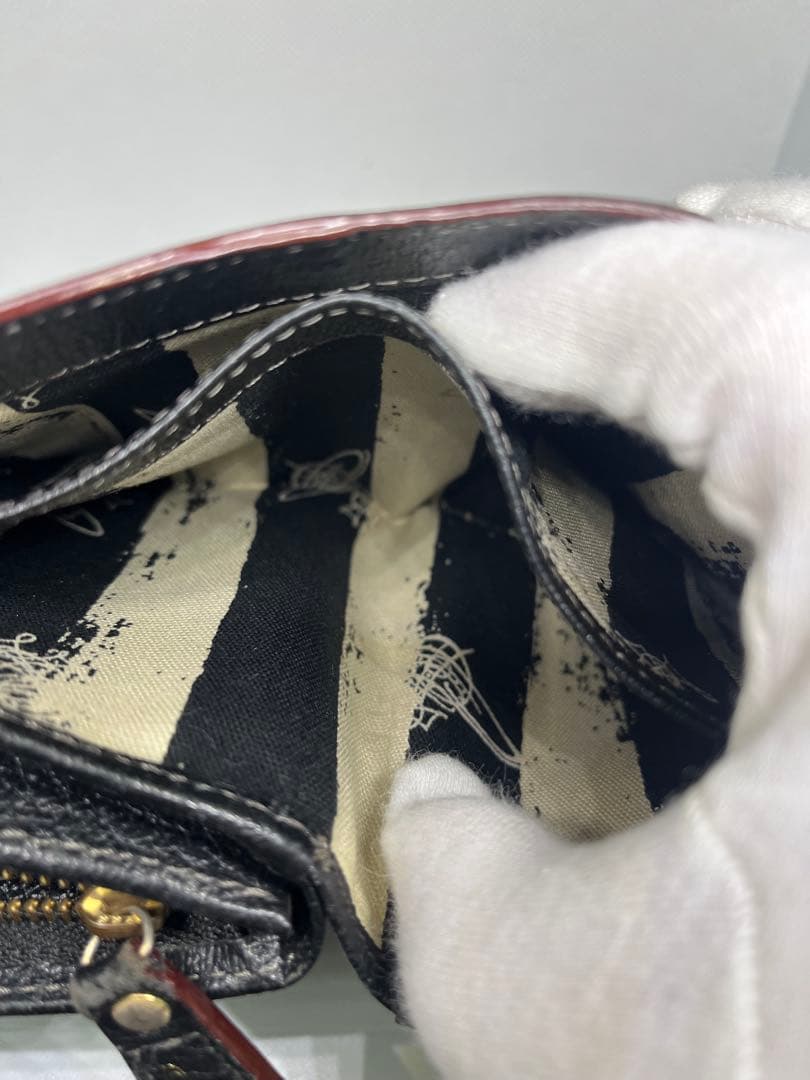 ヴィヴィアン 三つ折り財布 黒 ゴールドオーブ 美品