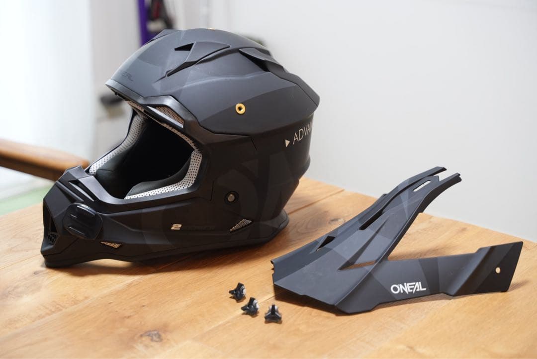 O'NEAL 2S ブラック モトクロスヘルメット