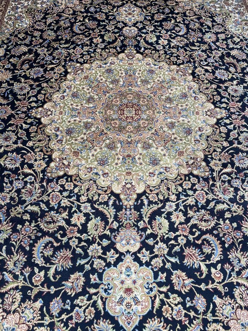 最高級　トルコ絨毯　約200万ノット　140㎝×200㎝