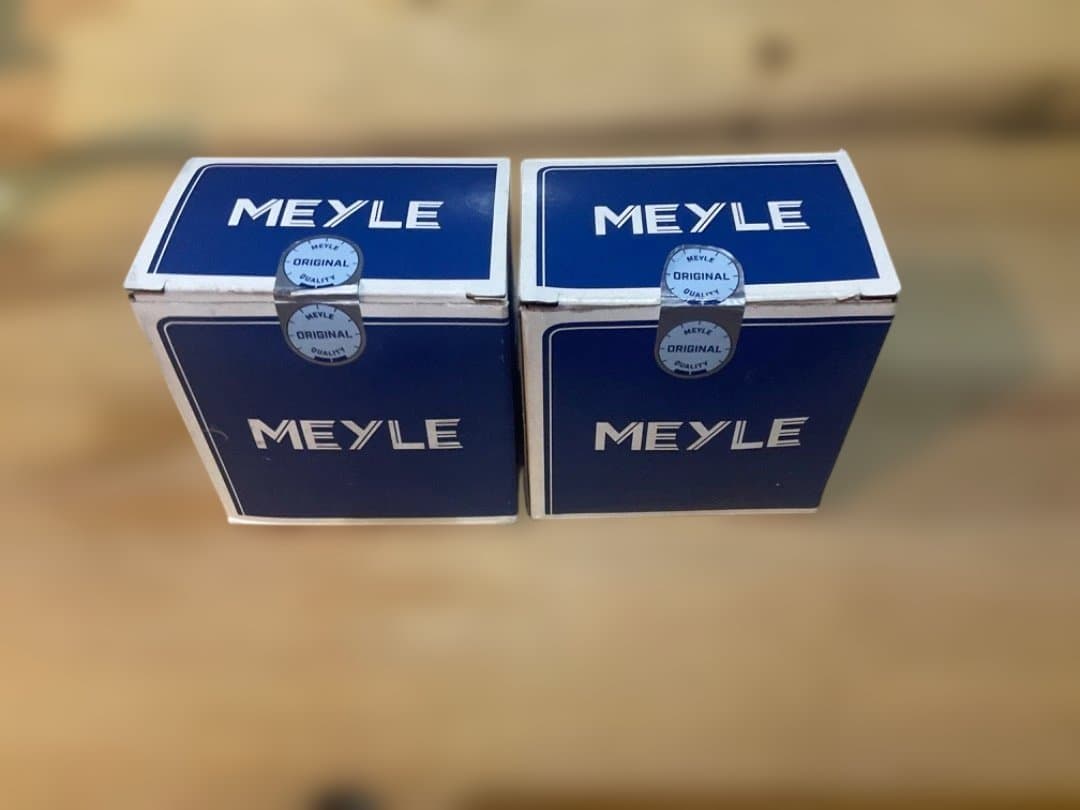 プジョー　208 　リアハブベアリング ２個