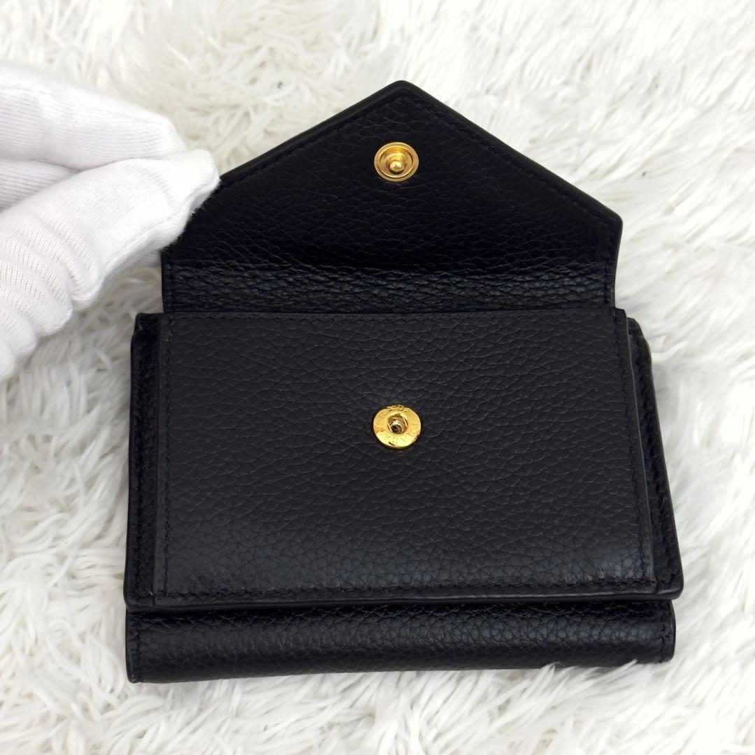 新品同様⭐️PRADA プラダ 三つ折り シボ革 ゴールド金具 財布 レザー