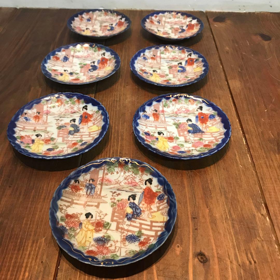 美品　陶芸　希少　年代物　青絵皿　菊花　銘々皿　丁寧に描れた　華やかな　薄い作り