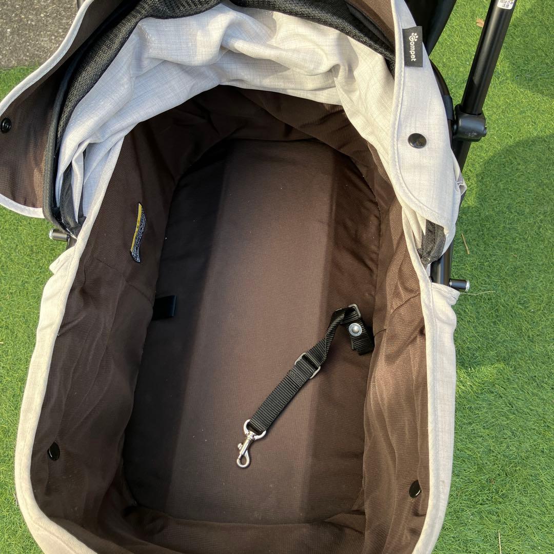 コンビ　コムペット　ミリミリライト　グレー ストライプデザイン ペットカート