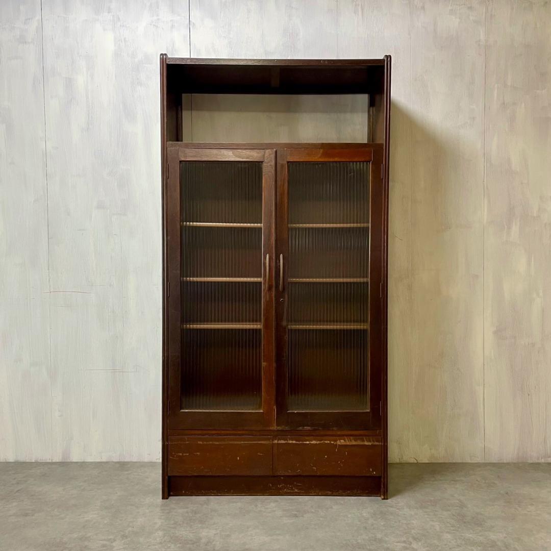 ヴィンテージ ガラスキャビネット モールガラス 本棚 食器棚 古家具 木製