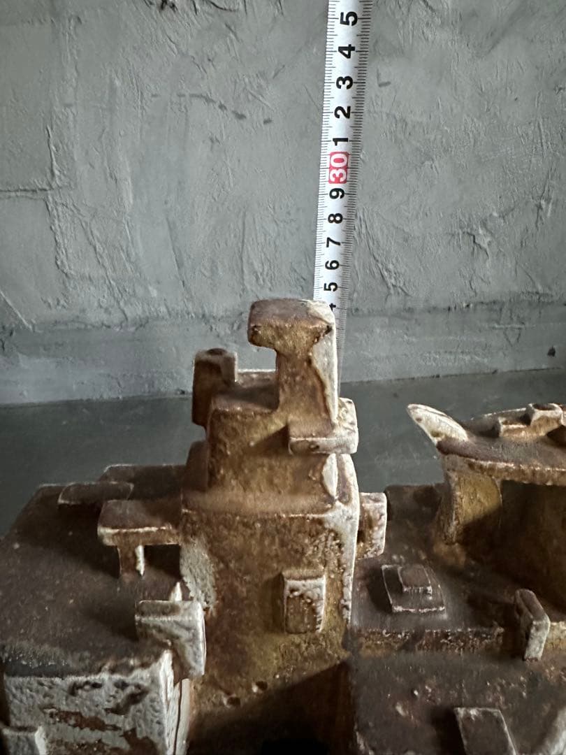 瞬間的お値下げ‼️作家物陶器　花瓶　抽象的陶器彫刻 茶色と白