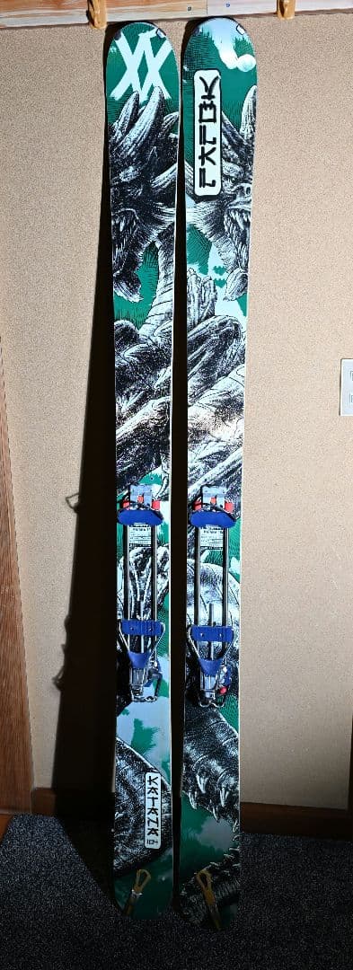 ジルブレッタ300　silvretta300　山スキー