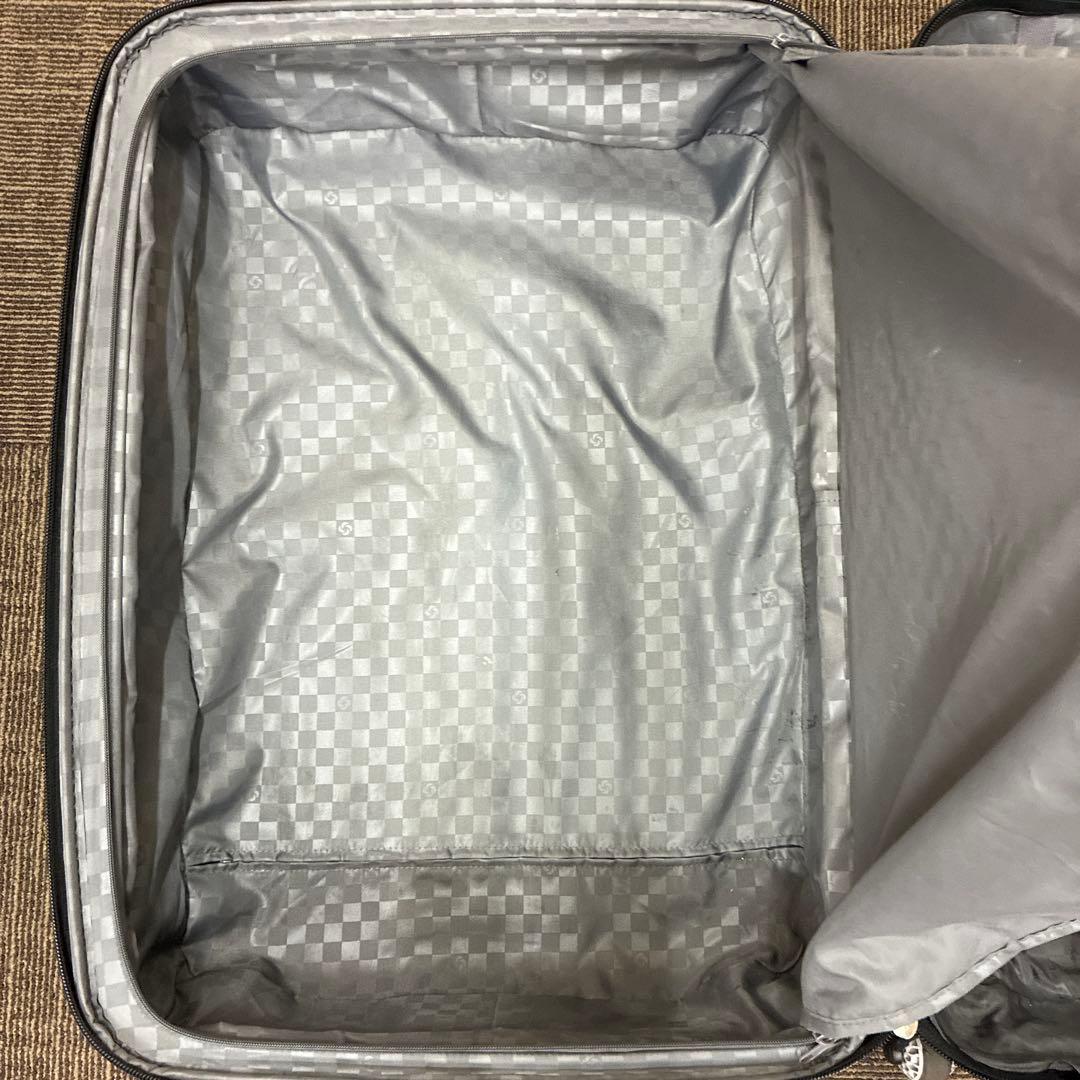 サムソナイト キャリーケース 大容量 大型 スーツケース 旅行 四輪