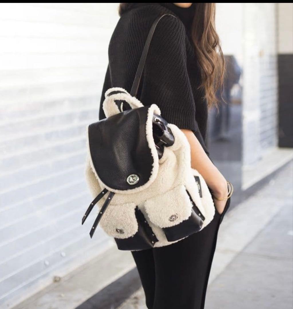 コーチ　リアルファー　ムートン　リュック　レザー