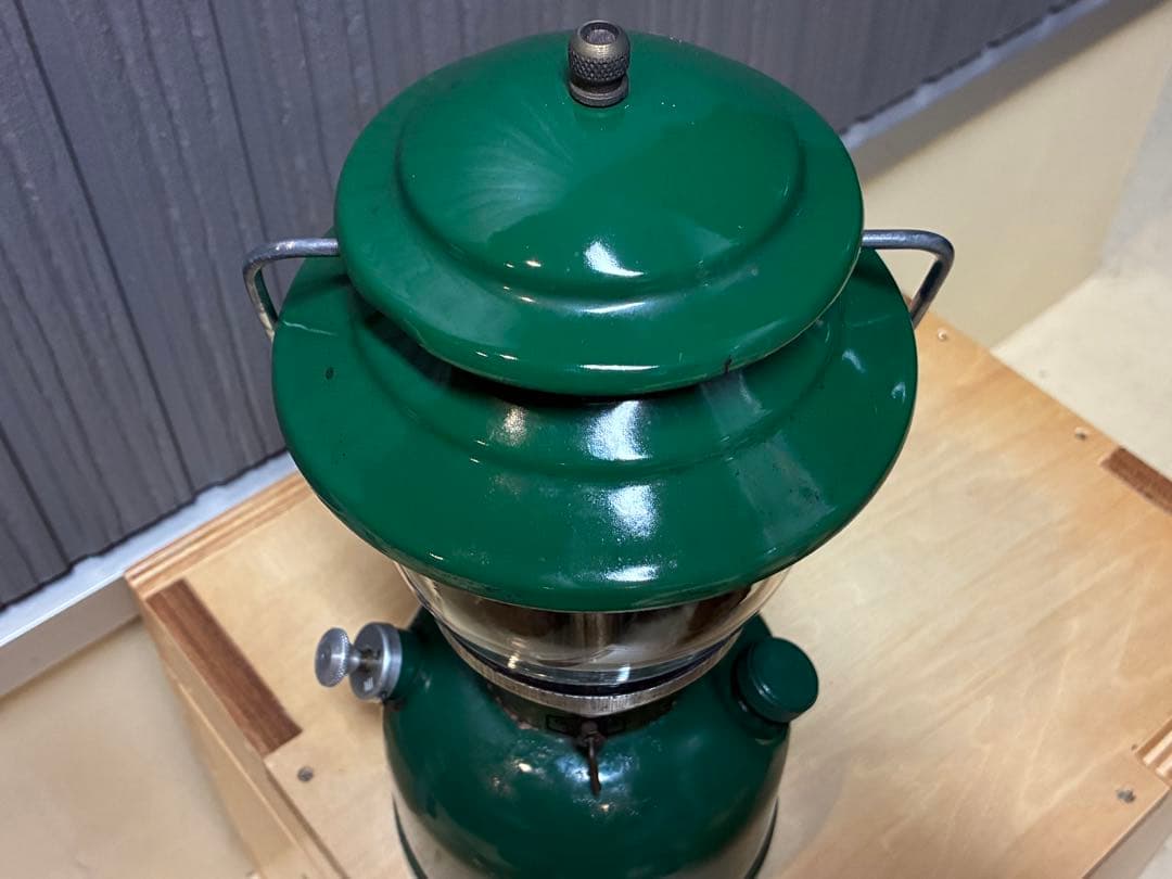 メンテ済》コールマン【'81年07月製200A700 ランタン（グリーン）】