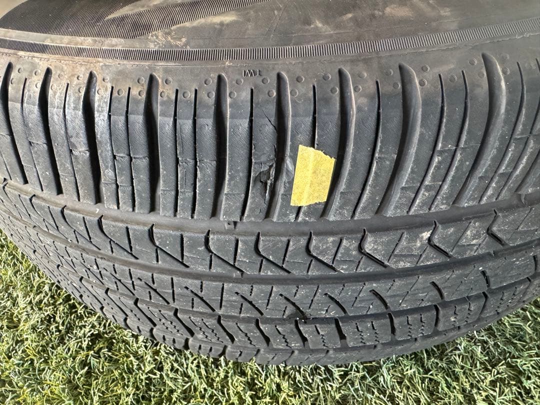 ピレリー Scorpion Zero 275/50R20 1本のみ走行500ｋｍ