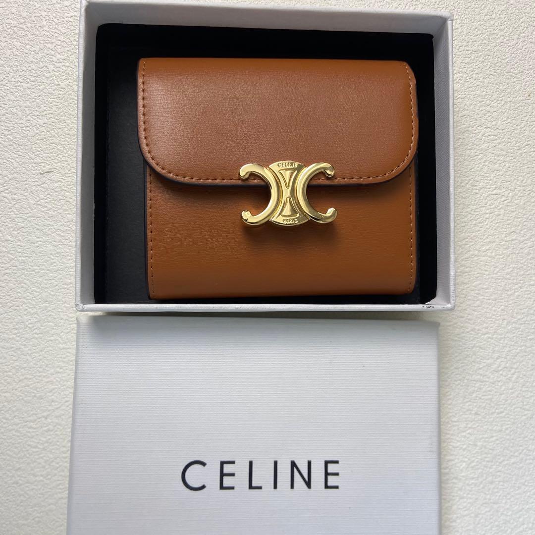 CELINE セリーヌ ブラウン 三つ折り財布 コンパクト 箱付き 中古