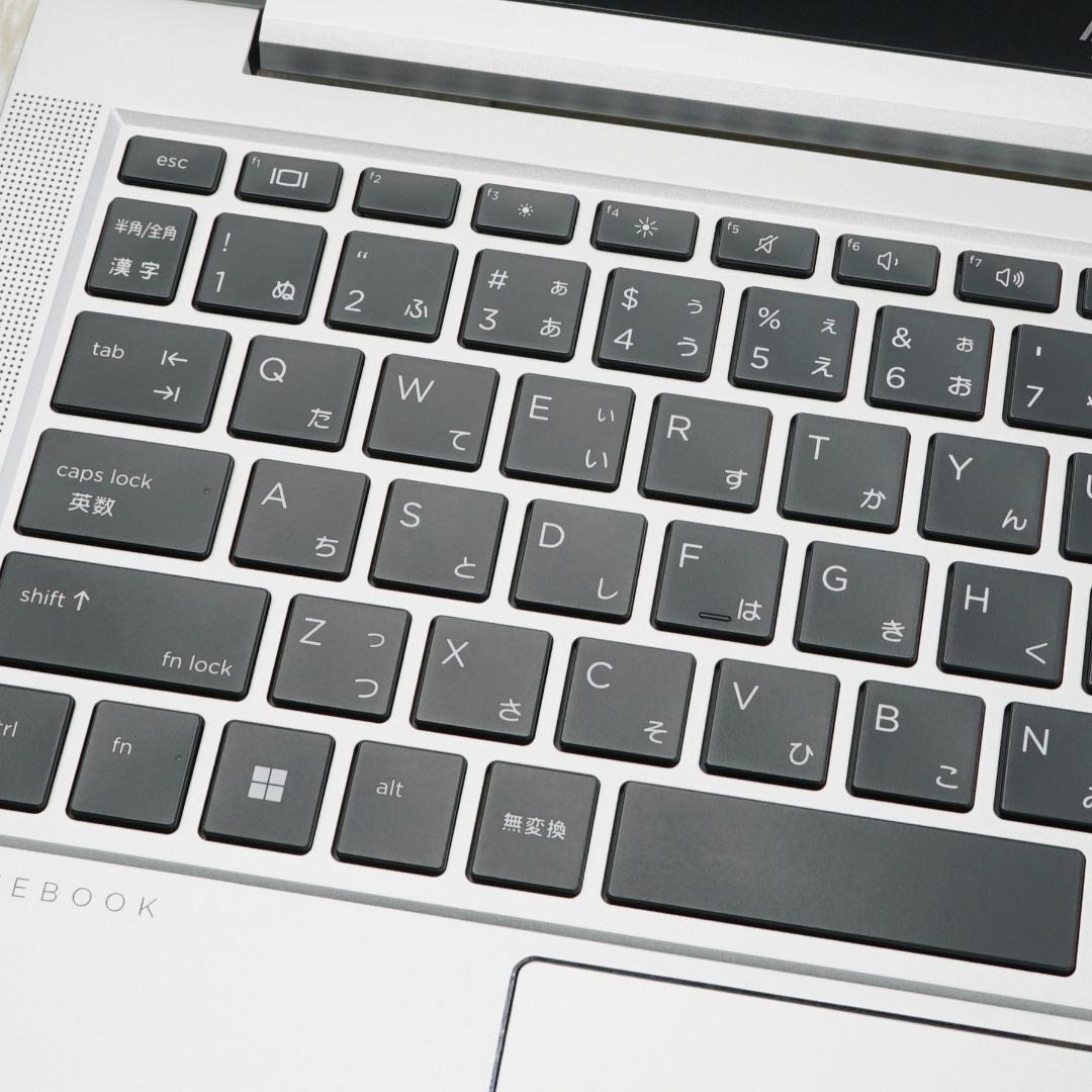 極美品のほぼ現行モデル✨１０コアの第１３世代コアｉ５に超高速ＳＳＤ＆１６Ｇメモリ