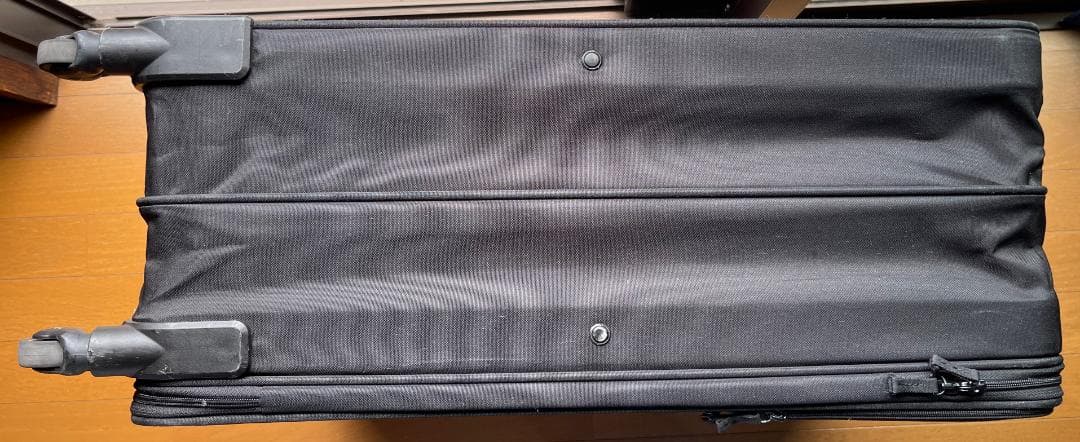 無印良品 半分の厚みで収納できる ソフト キャリーケース 黒 XL MUJI