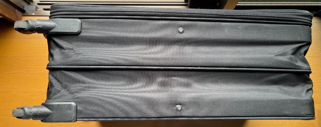 無印良品 半分の厚みで収納できる ソフト キャリーケース 黒 XL MUJI