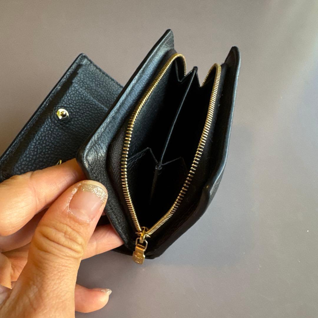 大人気のLOUIS VUITTON ルイヴィトン　二つ折り財布
