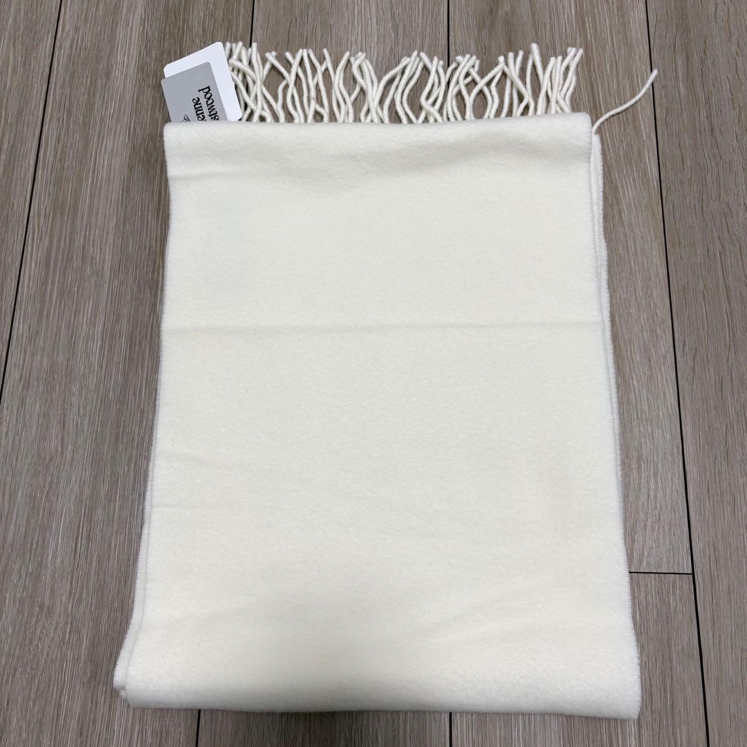 タグ付き ヴィヴィアンウエストウッド フリンジ マフラー ホワイト