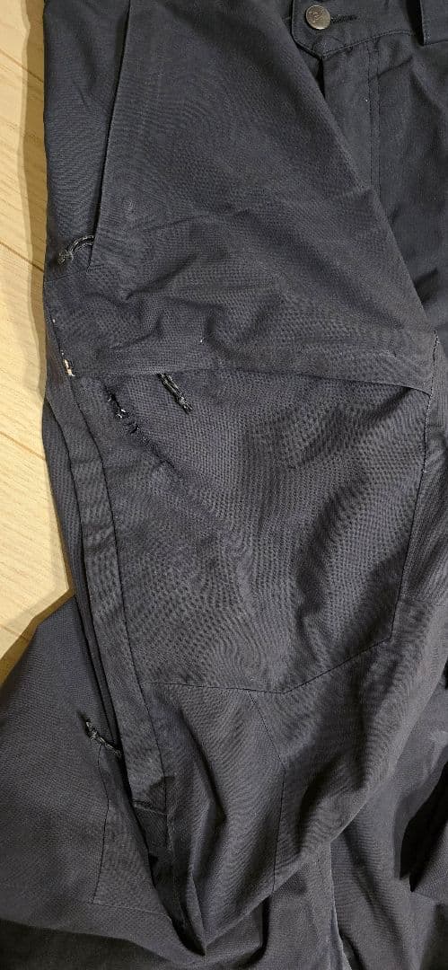 バートン ak パンツ ブラック ゴアテックス サイズS 身長175cm