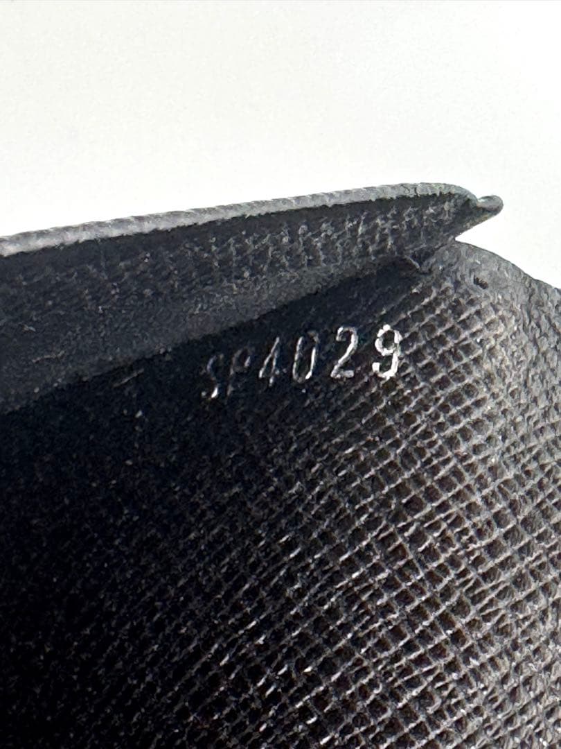 ルイヴィトン ダミエ グラフィット ポルトフォイユ ブラザ 長財布