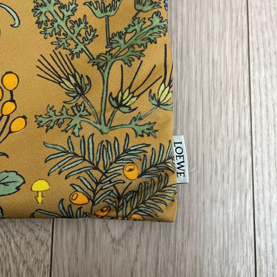 ロエベ　巾着　ブラウン