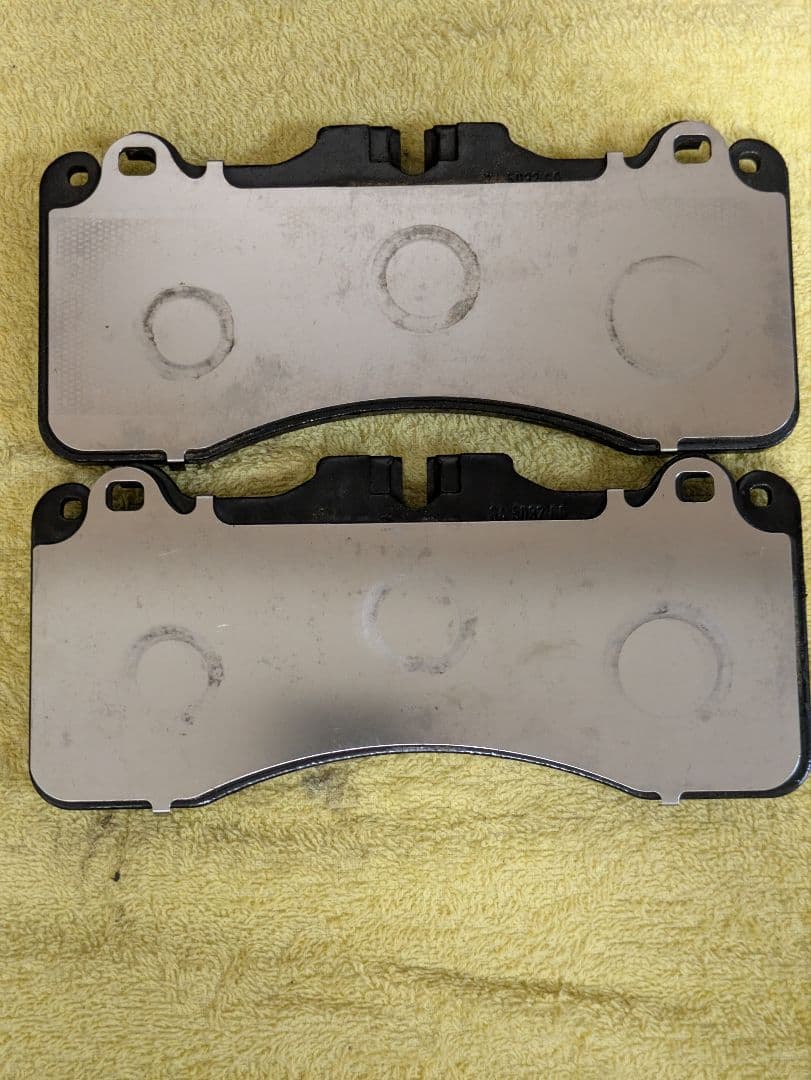 n*f様 【レクサス RCF/GSF】純正ブレンボブレーキパッドＦ·Rセット