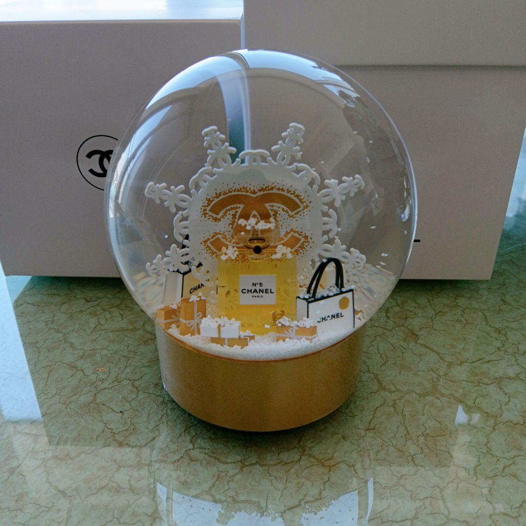 シャネル　CHANEL スノードーム　クリスタル　スノーボール　VIPギフト
