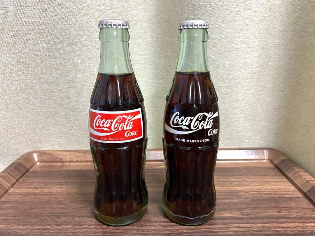 【希少・世代違い】コカ・コーラ 190ml瓶 7代目・8代目 2本セット 観賞用