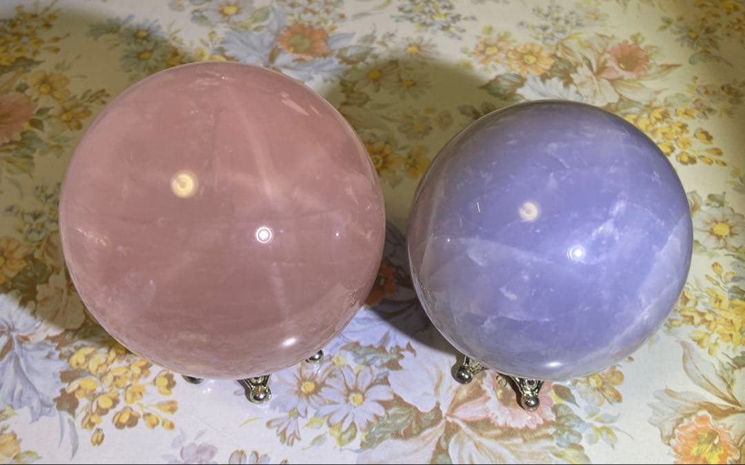 スターローズクォーツ約7cm　ブルーローズクォーツ約6cm　スフィア　セット