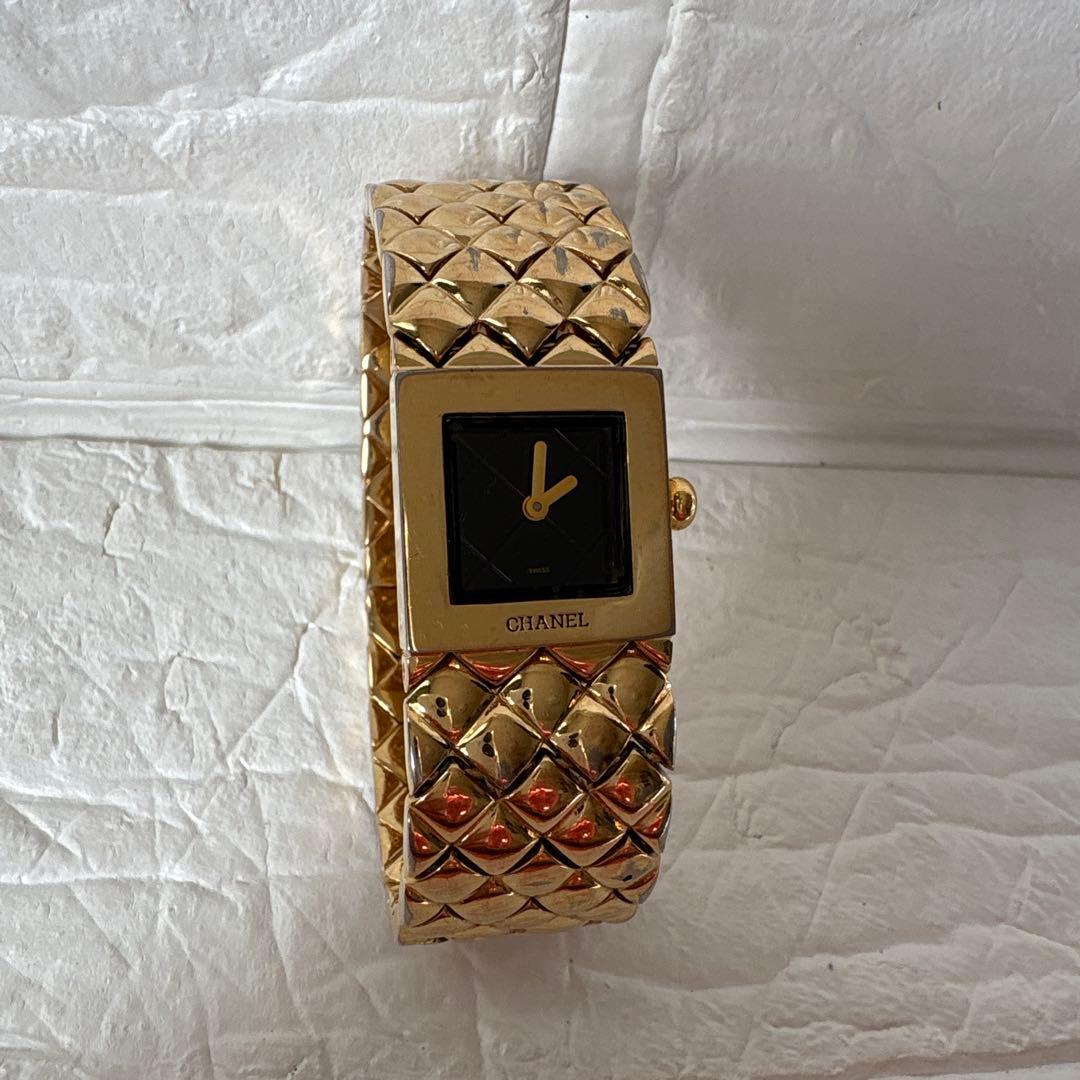 ジャンク　CHANEL レディース腕時計 スイス製　FB 50290