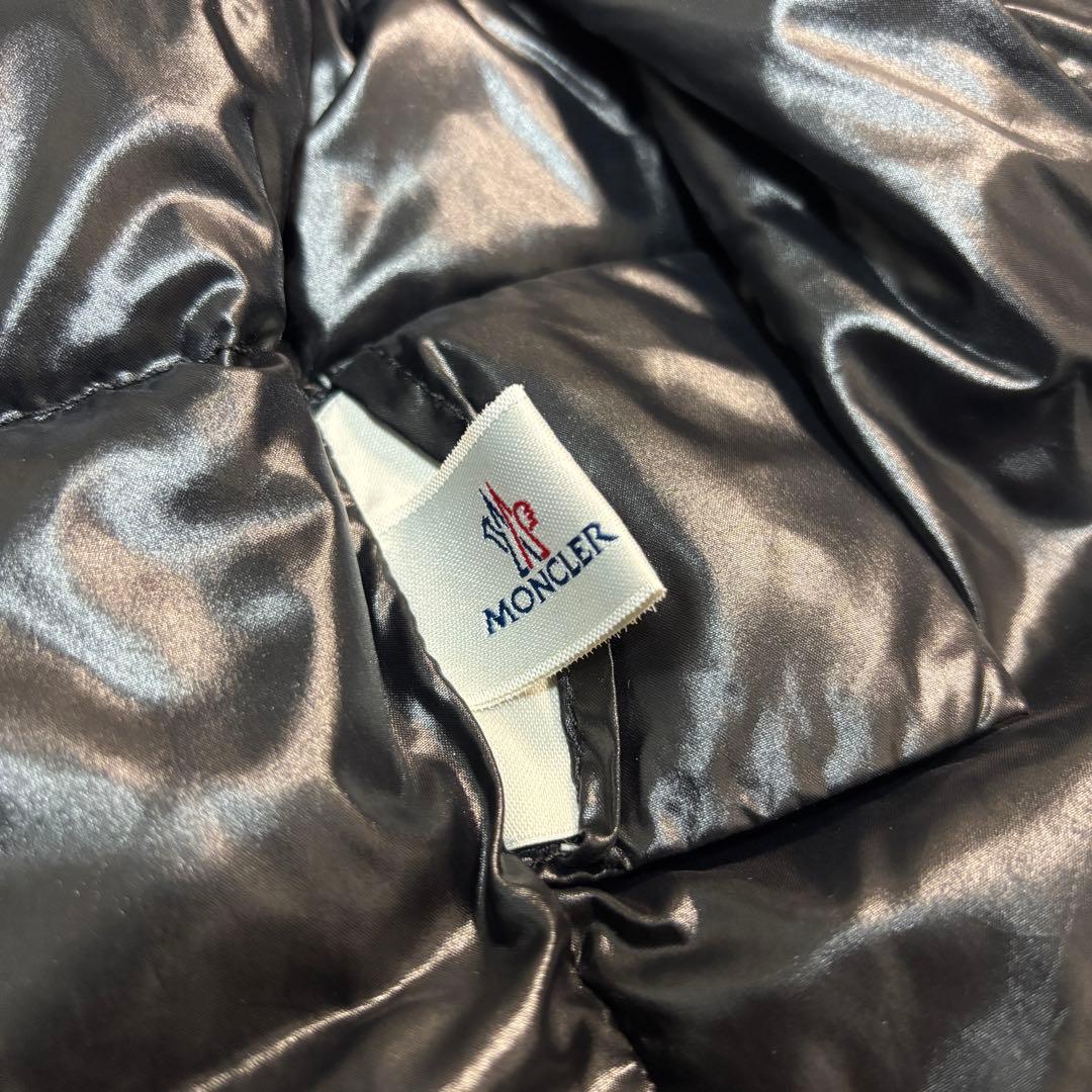モンクレール ガーニージレ ダウンベスト Sサイズ 黒